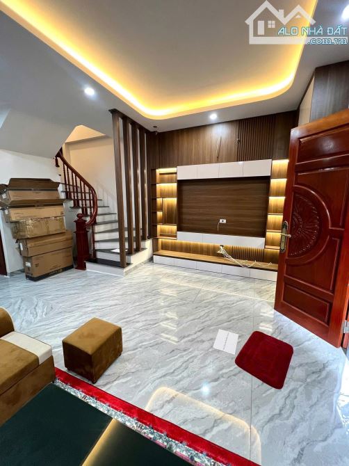 PHAN KẾ BÍNH - BA ĐÌNH - LÔ GÓC - FULL NỘI THẤT - 40m2 5 tầng mặt tiền 5m Giá 17.8 tỷ