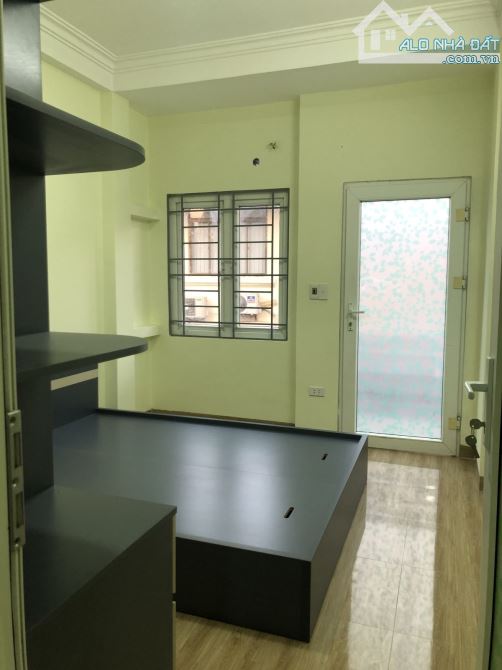 NGUYỄN KHOÁI , 35M² X 5T , MẶT TIỀN 3,9M , Ô TÔ ĐỖ CỬA , NGÕ THÔNG , KINH DOANH , 6,9 TỶ