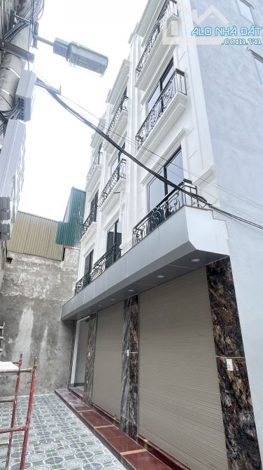 Bán Nhà 5 Tầng phố Vĩnh Hưng 38M -6 Ngủ Gần Ô Tô tránh,Ngõ rộng Nhỉnh 8 Tỷ(TL)