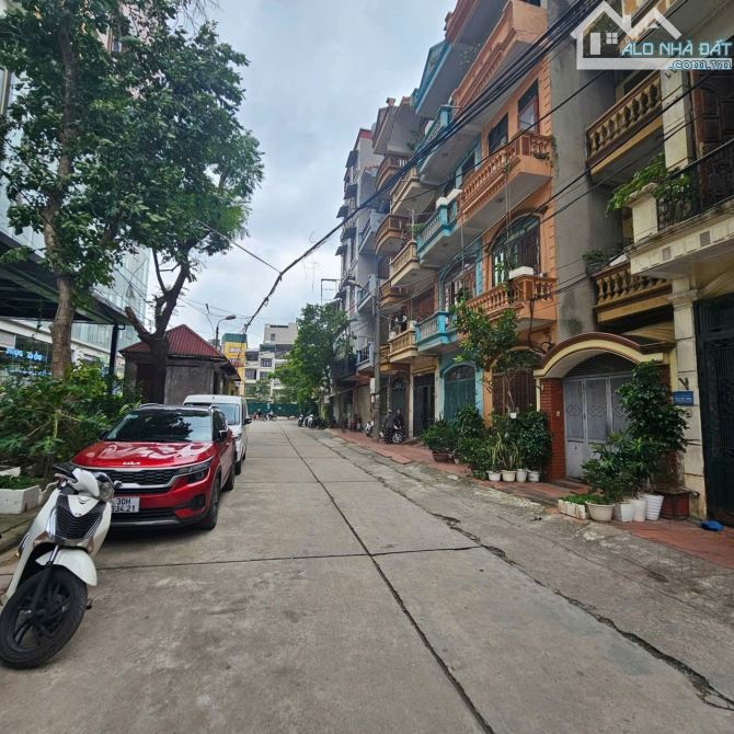 Cần bán nhà tại KĐT định Công, nhà 2 mặt ngõ ô tô, kinh doanh tốt, 5 tầng thang máy 24 tỷ