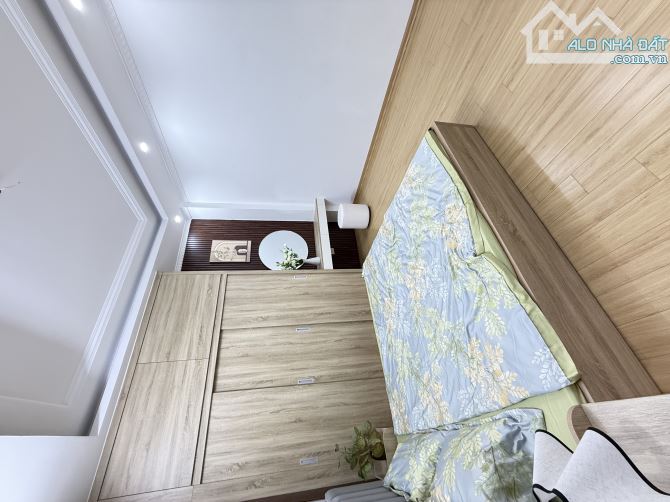 NHÀ ĐẸP PHỐ KIM NGƯU – NGÕ TO, THÔNG – MẶT TIỀN RỘNG HIẾM – Ở SƯỚNG