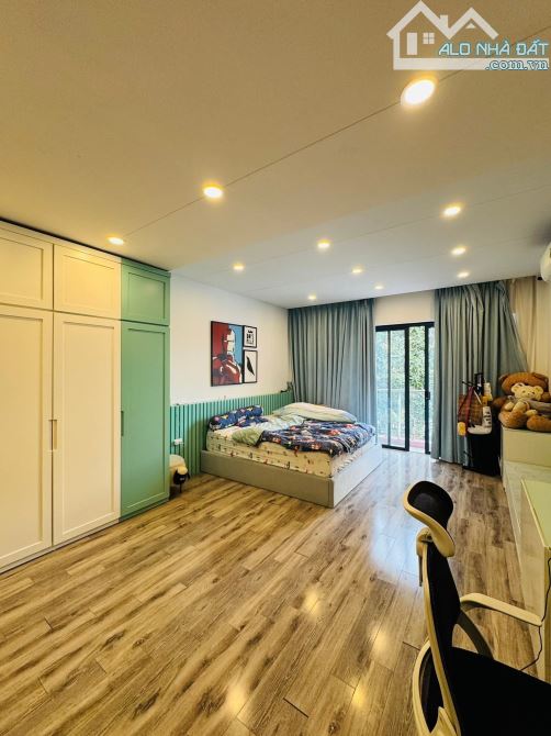 Phân lô Mình Khai, 7 tầng thang máy nhà đẹp, oto tránh đỗ, thông sàn 55m2. Giá 19.4 tỷ