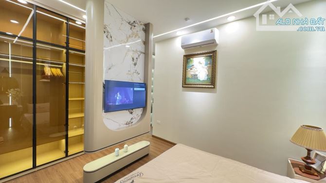 HẠ CHÀO 200TR - TRẦN KHÁT CHÂN - BA GÁC ĐỖ CỬA - NGÕ THÔNG - 40M2*5T chỉ 7,98TỶ