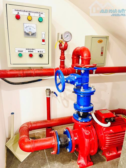 Tòa Apartment cao cấp 80m2x8T thang máy. Khu phân lô, ô tô vào nhà phố Nguyễn Ngọc Nại.