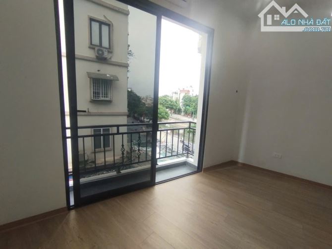 Cần bán nhà tại KĐT định Công, nhà 2 mặt ngõ ô tô, kinh doanh tốt, 5 tầng thang máy 24 tỷ