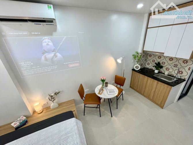 Bán tòa nhà Nguyễn Khánh Toàn, 90m², 9 tầng, lô góc, MT 5,1m, dT 180tr, nhỉnh 43tỷ