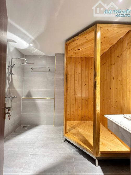 TRẦN QUỐC HOÀN – 40M2 – 7 TẦNG – GARA, Ô TÔ VÀO NHÀ – THANG MÁY – PHÂN LÔ – 21.7 TỶ