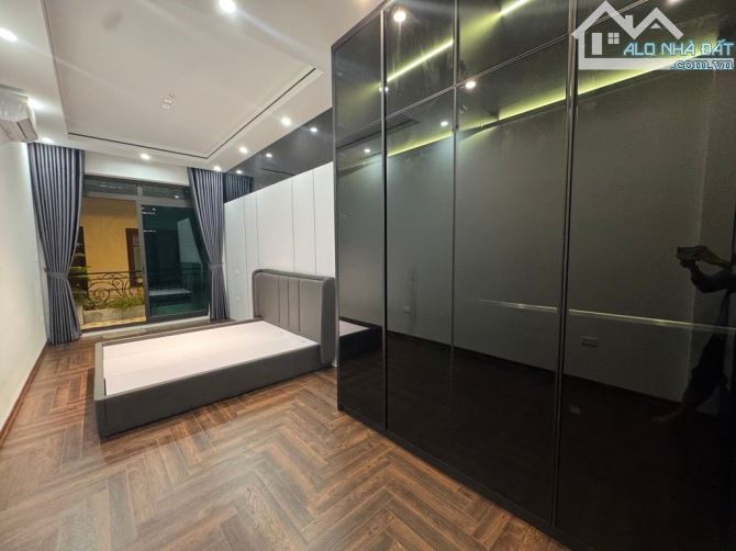 BÁN NHÀ BẰNG LIỆT, LINH ĐÀM, HOÀNG MAI 52M, 6 TẦNG THANG MÁY, GARA Ô TÔ CHỈ HƠN 10 TỶ.