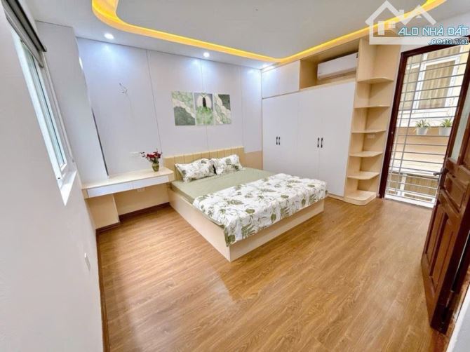 THÁI THỊNH – TÂY SƠN - 55M2 – 5 TẦNG – 5 NGỦ - NGÕ NÔNG – VF 3 VÀO NHÀ – 11 TỶ