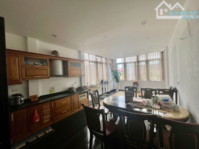 Bán nhà phố Thi Sách – 45m² – 3 ngủ – Ô tô đỗ – chỉ 3,65 tỷ