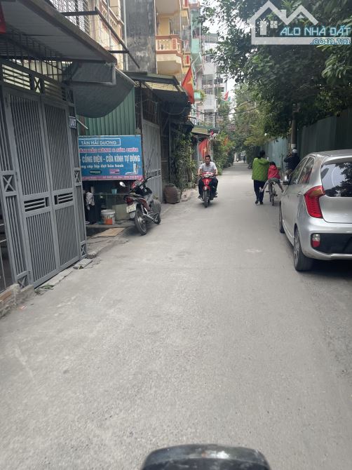 Mặt ngõ oto kinh doanh LĨNH NAM - DƯƠNG VĂN BÉ, 60m2 -4m mặt tiền, cơ hội vàng sở hữu !