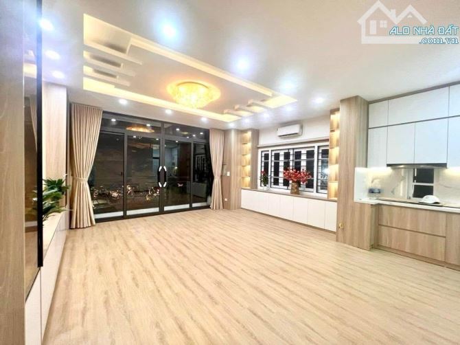 Bán gấp nhà Trung Kính Cầu Giấy ngõ thông ô tô tránh vỉa hè kinh doanh, 2 mặt thoáng, gần