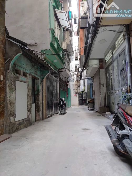 GIẾNG MỨT , 49M² , GIÁ ĐẦU TƯ , XÂY CCMN DÒNG TIỀN CAO , SÁT CHỢ MƠ , GẦN Ô TÔ , 7,8 TỶ