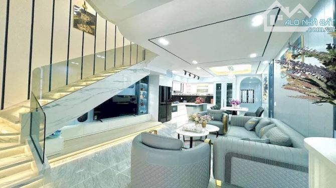 BÁN NHÀ LẠC LONG QUÂN, GẦN Ô TÔ, GẦN HỒ TÂY THOÁNG SÁNG, 55M2, 12,7 TỶ