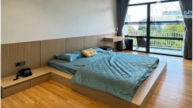 BÁN NHÀ PHỐ PHÚC HOA, CÓ SÂN, Ô CHỜ THANG MÁY, TẶNG NỘI THẤT, 70M2, 14,5 TỶ