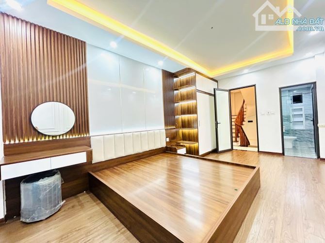 Bán căn hộ chung cư mini Hoàng Mai, Lương Khánh Thiện, Trương Định, Giá: 12,5 tỷ( ctl)