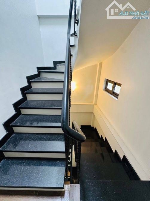 Gần oto,lô góc-Gần Kim Ngưu-40m2- 7 tỷ 82