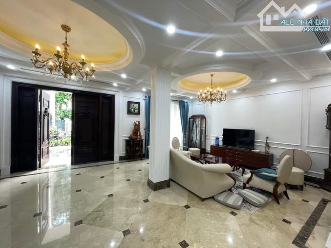 Biệt thự Ciputra siêu hiếm 126m mặt tiền 6m giá 46 tỷ