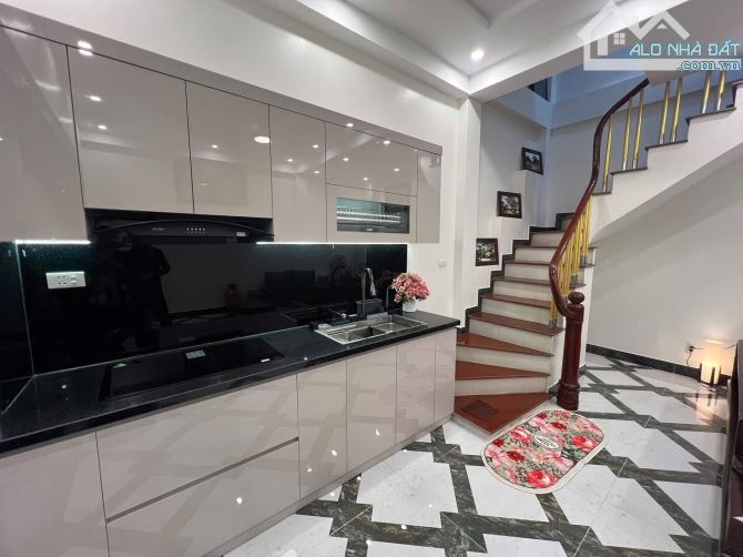 NHÀ ĐẸP – HIẾM – PHỐ KIM NGƯU Phân lô – Lô góc – 2 mặt thoáng – Ô tô vào nhà