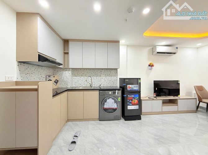 Bán căn hộ dòng tiền Minh Khai 7 tầng thang máy đầy đủ PCCC dòng tiền 115 tr/1 tháng DT 11