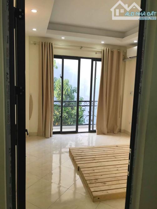 Bán Nhà 5 Tầng phố Minh Khai, 30M dân xây, ngõ nông rộng, gần phố chỉ 7.08 tỷ