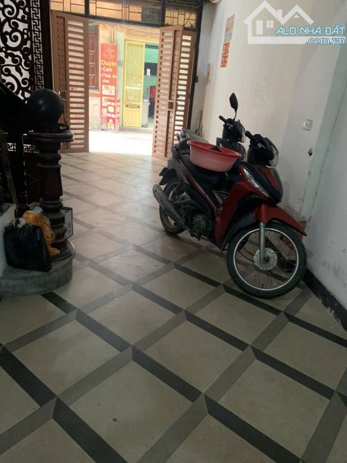 Cần bán gấp nhà Khương Trung ô tô vào nhà kinh doanh sầm uất 45m 5t giá cực tốt