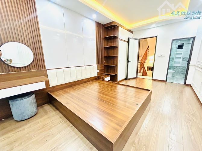 Bán căn hộ chung cư mini Hoàng Mai, Lương Khánh Thiện, Trương Định, Giá: 12,5 tỷ( ctl)