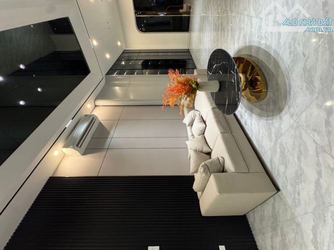 BÁN NHÀ BẰNG LIỆT, LINH ĐÀM, HOÀNG MAI 52M, 6 TẦNG THANG MÁY, GARA Ô TÔ CHỈ HƠN 10 TỶ.