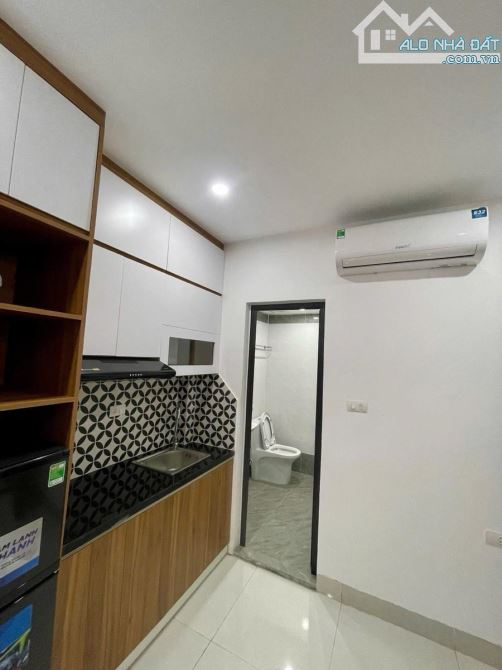 Bán căn hộ dòng tiền mặt ngõ Lô góc 2 MT full nội thất xịn ô tô vào nhà mới dòng không