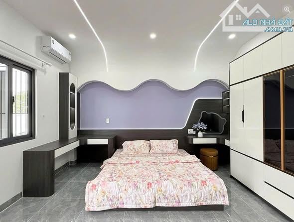 BÁN NHÀ XUÂN LA TÂY HỒ 42m 6 TẦNG THANG MÁY MT 4.3m 9 TỶ HƠN NGÕ THÔNG Ô TÔ LÔ GÓC