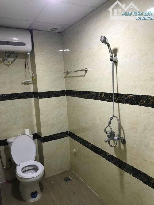 Bán Nhà 5 Tầng phố Minh Khai, 30M dân xây, ngõ nông rộng, gần phố chỉ 7.08 tỷ