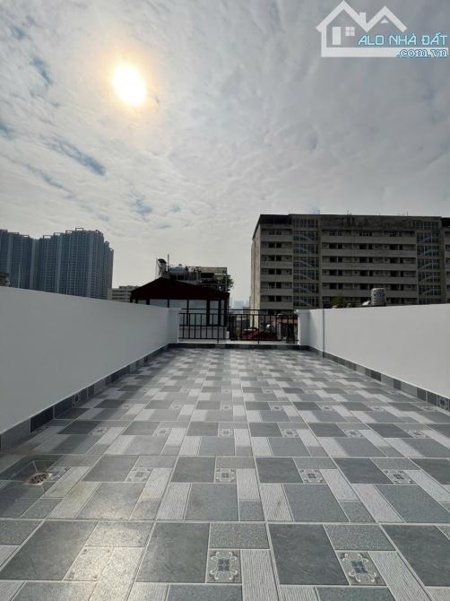 21 Tỷ Hơn! Bán Nhà Trần Quốc Hoàn- Cầu Giấy-Phân Lô- Ô tô - KD - 50M2 - 7 Tầng Thang Máy