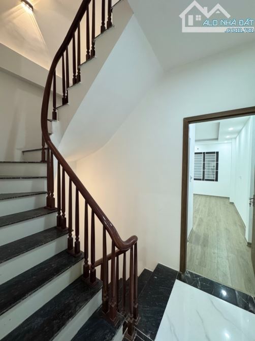 Siêu phẩm Chùa Bộc 45m × 5 tầng Giá 8 tỷ 650 sở hữu ngay