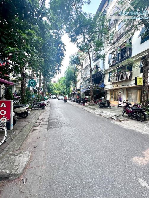 Cần bán gấp căn hộ tập thể phố Bạch Mai-60m-2 phòng ngủ-sổ vuông, đẹp.