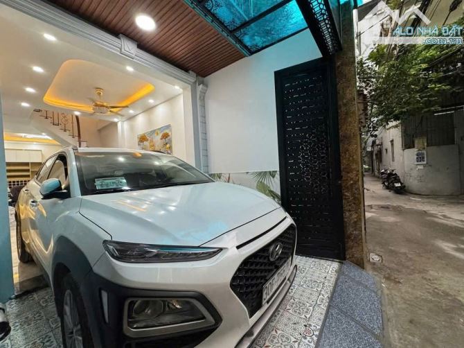 Bán nhà thanh xuân ngõ ô tô ,hoàng văn thái, mặt tiền 4m, nội thất cao cấp, giá 14 tỷ