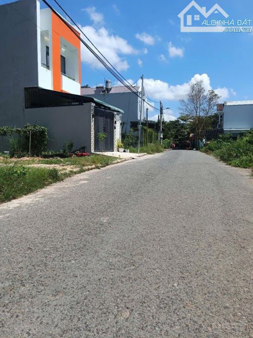 Bán đất có thổ cư Thủ Dầu Một - đường nhựa - giá cực tốt - công chứng ngay - 1