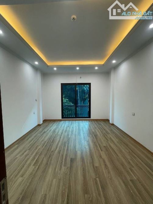 NHÀ ĐẸP TT THANH XUÂN-KHƯƠNG ĐÌNH CÁCH OTO 30M