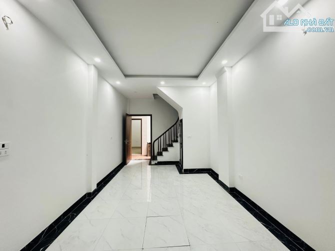 8,95 TỶ-39M2-5 TẦNG MỚI-HỒNG MAI-BẠCH MAI-THANH NHÀN