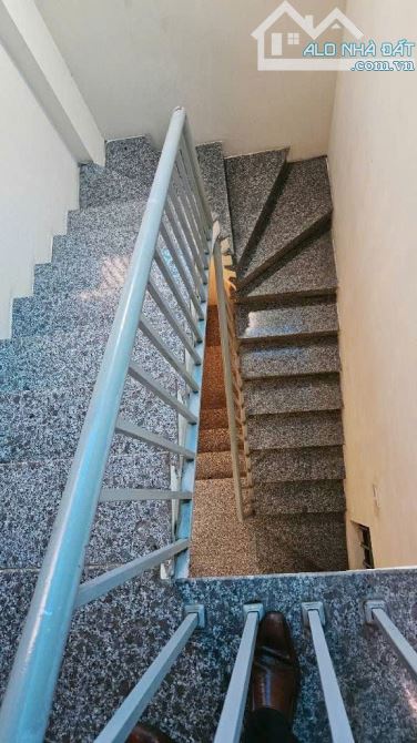 Bán đất tặng nhà p Tây Sơn, Đống Đa - Dt38m Lô góc - cách phố 15m - Sổ đẹp nhỉnh 11 tỷ