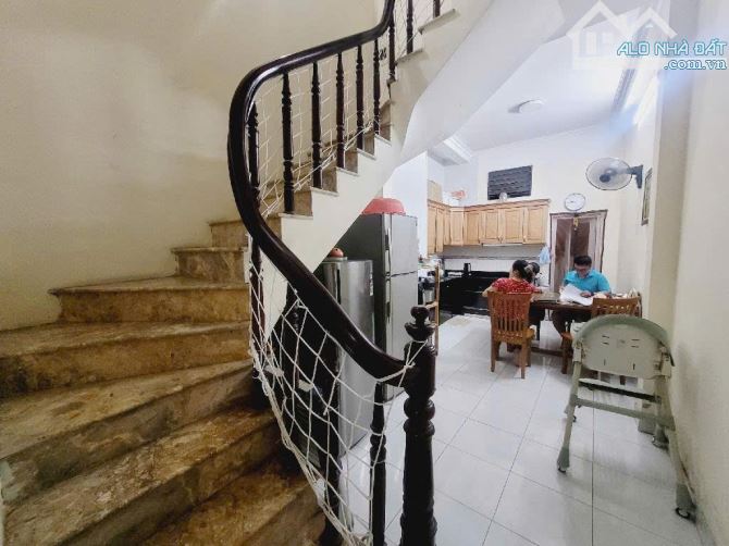 Bán nhà riêng Nguyễn Văn Tuyết - Đống Đa - Hà Nội - DT 48m2 - Sổ chính chủ nở hậu - 10 tỷ