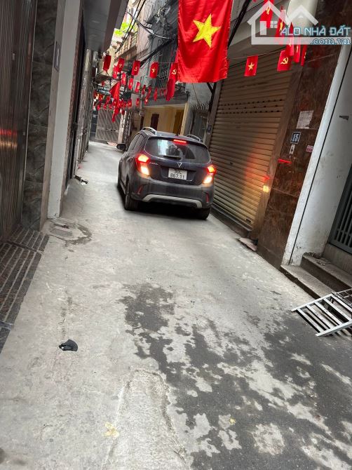 Lô góc ngõ thông- gần Lạc Trung-40m-7 tỷ 82