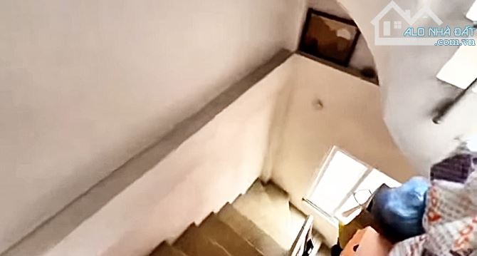 Giá Đầu Tư. Mặt ngõ Trung Tả: dt 16m, 5 tầng, mt 3.9m, giá 4.99 tỷ, sổ đỏ riêng.