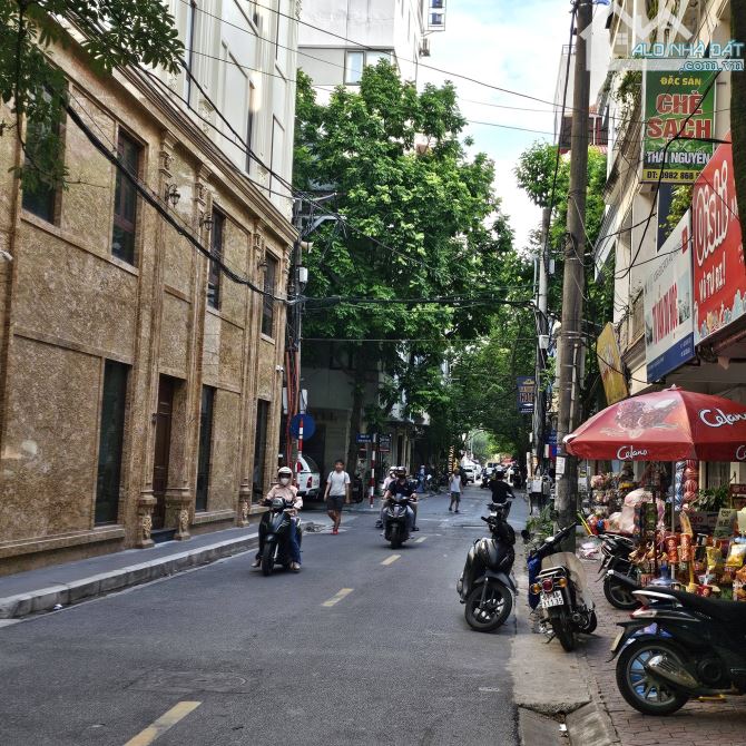 NGHĨA ĐÔ – PHÂN LÔ BÀN CỜ – Ô TÔ TRÁNH – 2 THOÁNG – 43.5M² – 5 TẦNG – 17.3 TỶ