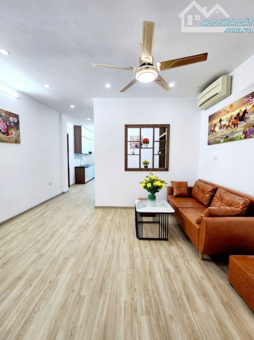 Bán Chung Cư mini 51M Võ Chí Công- 2 phòng ngủ- giá chỉ 2.4 tỷ hiếm nhanh tay không còn