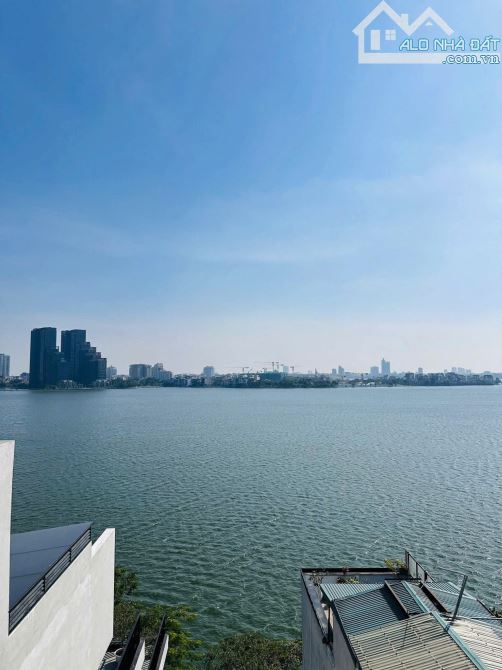 NHÀ ĐẸP TỪ HOA - BIỆT THỰ VIEW HỒ TÂY - 2 MẶT TIỀN - DÒNG TIỀN ĐỈNH CAO - DT120m2 - MT12m