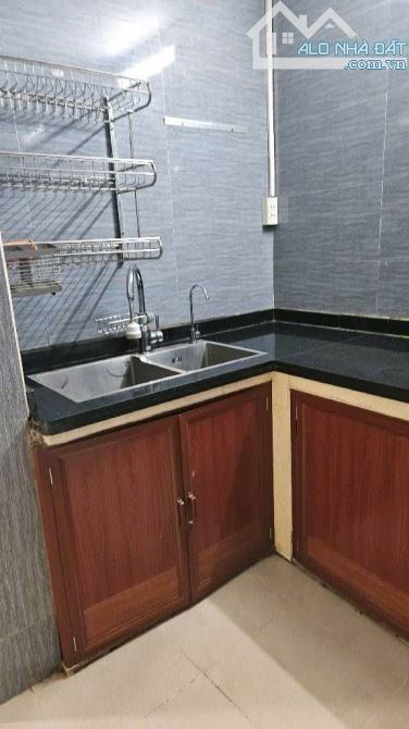 Bán đất tặng nhà p Tây Sơn, Đống Đa - Dt38m Lô góc - cách phố 15m - Sổ đẹp nhỉnh 11 tỷ