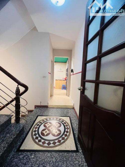 NGHĨA ĐÔ – PHÂN LÔ BÀN CỜ – Ô TÔ TRÁNH – 2 THOÁNG – 43.5M² – 5 TẦNG – 17.3 TỶ