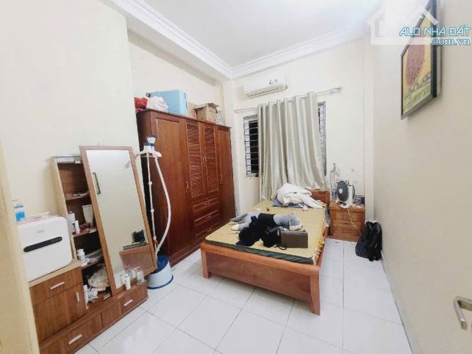 Bán nhà riêng Nguyễn Văn Tuyết - Đống Đa - Hà Nội - DT 48m2 - Sổ chính chủ nở hậu - 10 tỷ