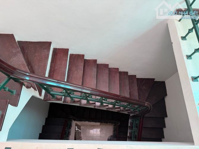 - Bán nhà Khu Đô Thị Cipucha Tây Hồ 126m2 mặt tiền 6m, khu Vip giới thượng lưu. Giá 4x tỷ