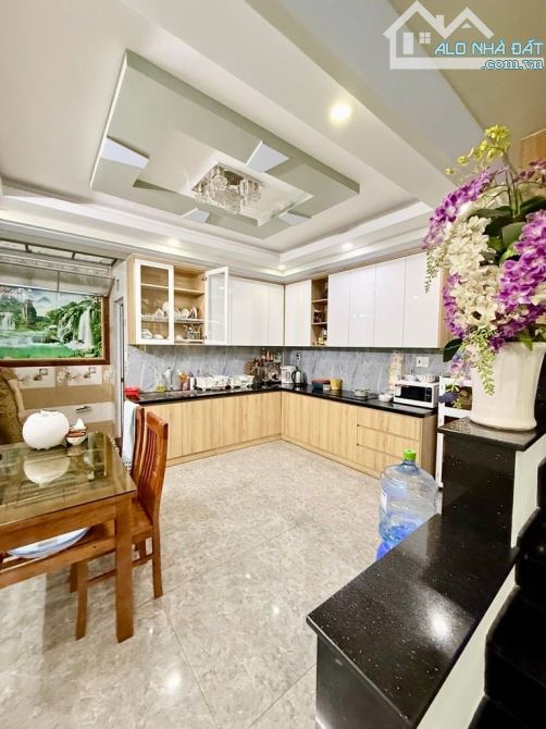 🏡 Chỉ 6 tỷ nhỉnh. Nhà 5 tầng đẹp lung linh. 4.8x14m rộng rãi. Hẻm 8m đường Nguyễn Ảnh Thủ - 4